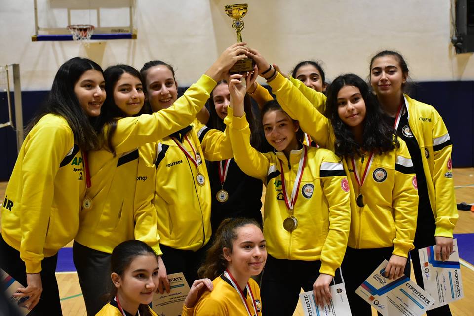 ISTANBUL CUP <span>ŞAMPİYONUYUZ</span>